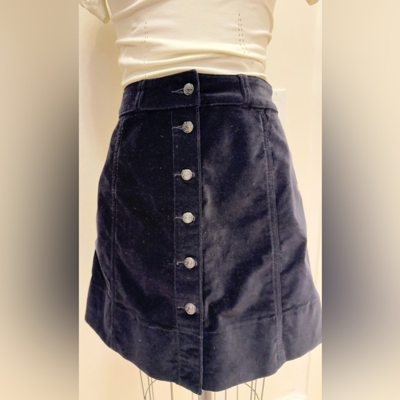 Kate Spade BROOME STREET VELOUR Black Button-Up mini Skirt Size 4. - Picture 7 of 17